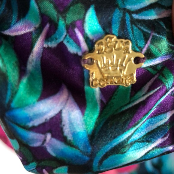 Agua Bendita drape top 100% silk - Picture 5 of 7